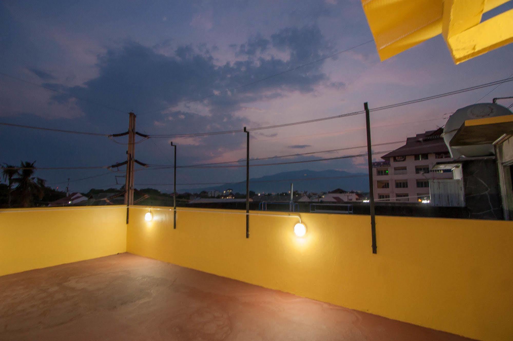 Thai Thai Hostel Chiang Mai Eksteriør billede